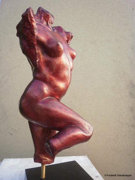 "Red-red women"  37cm Tall  *   bronze - 2008