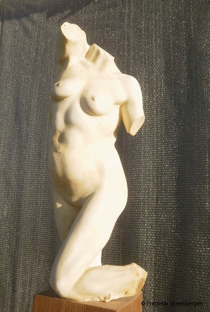 " Equilibrium "   28cm Tall    *     plaster (bronze model)  -   2007